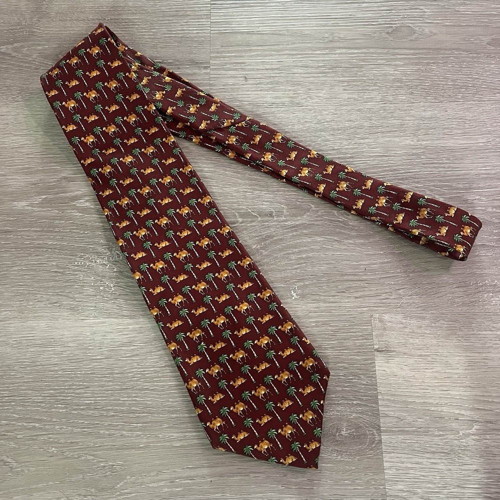 museum artifacts Hand Made silk tie Desert Camels Palm Tree Sand Dunes Black